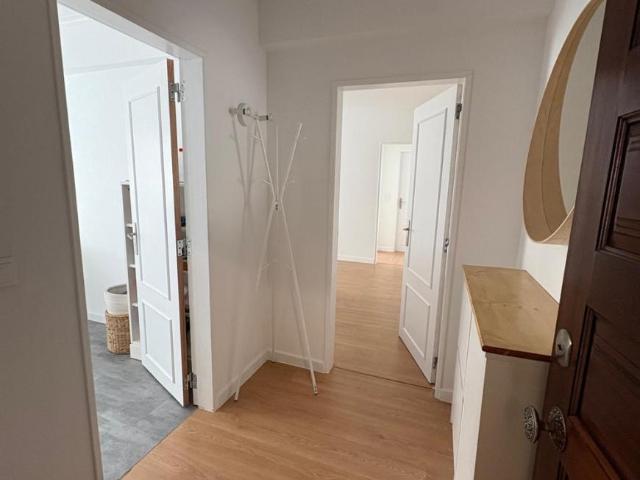 1 quarto, Parede Parede 102055496