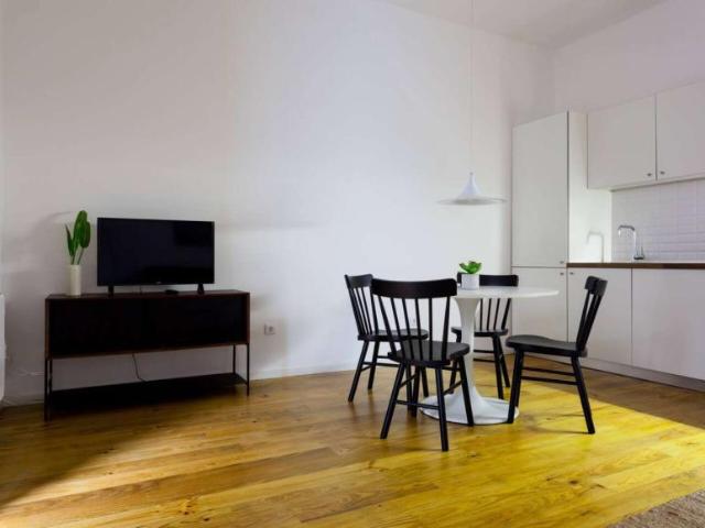 1 quarto, porto porto 4000 099 LS101732116
