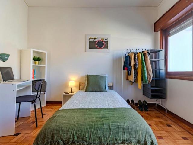 1 quarto, Porto Porto 4000 099 LS101838620