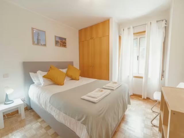 1 quarto, Porto Porto 4000 145 98427128