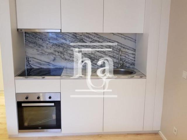 1 quarto, Porto Porto 4000 103579453