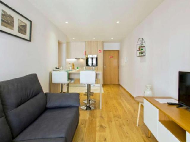 1 quarto, porto porto 4000 126 LS101671725