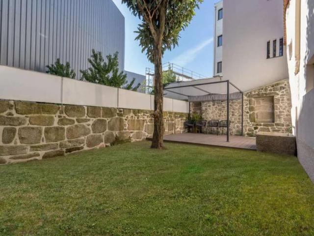 1 quarto, porto porto 4000 225 LS102853706