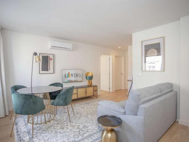 1 quarto, Porto Porto 4000 377 57185723