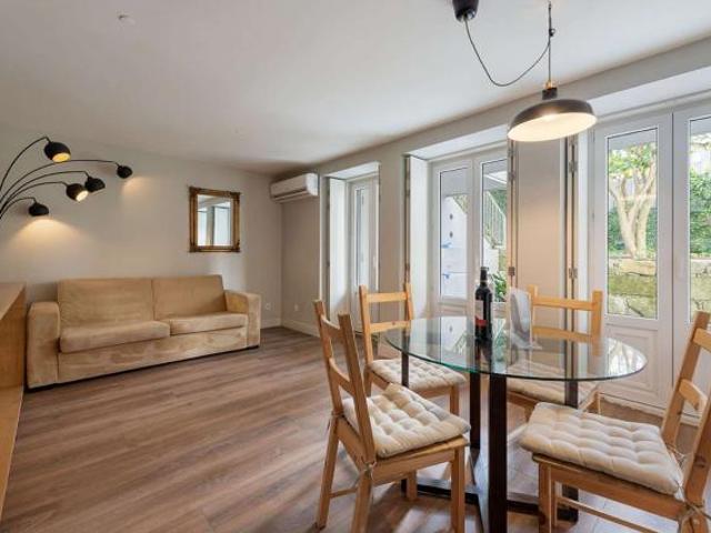1 quarto, Porto Porto 4000 391 74361725
