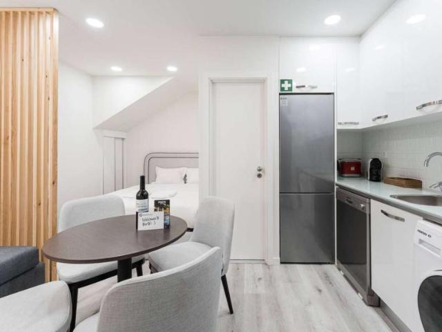 1 quarto, porto porto 4000 318 LS101835759