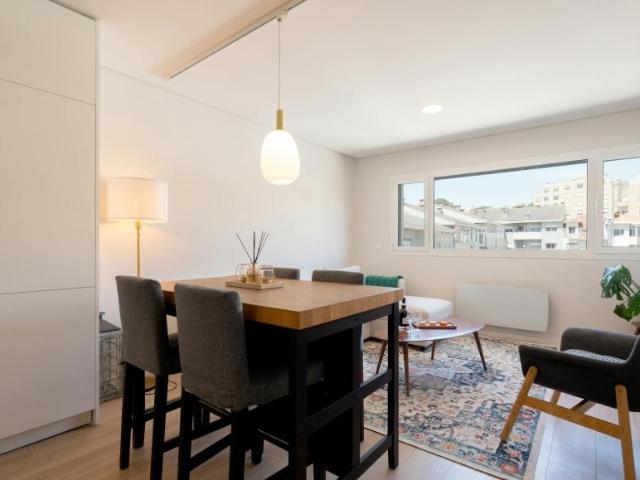 1 quarto, Porto Porto 4050 047 104182864