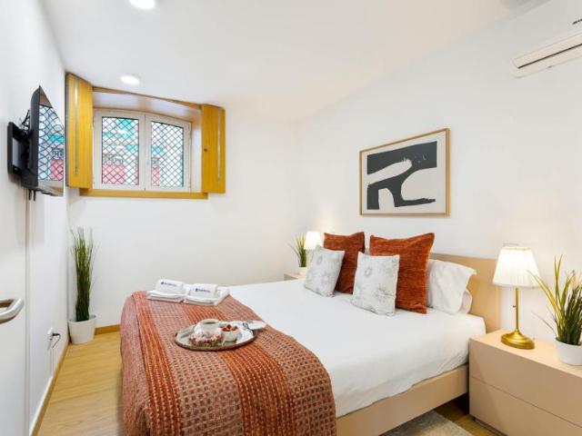 1 quarto, Porto Porto 4050 046 104182848