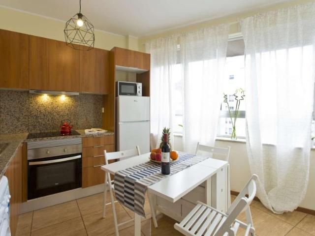1 quarto, porto porto 4050 046 LS102853594