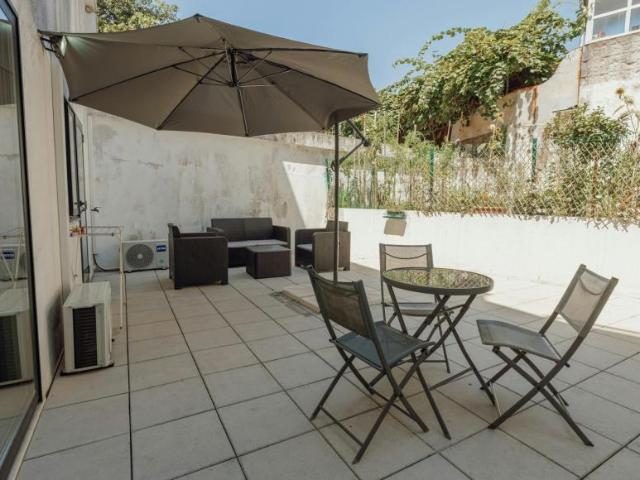 1 quarto, Porto Porto 4050 056 103339319