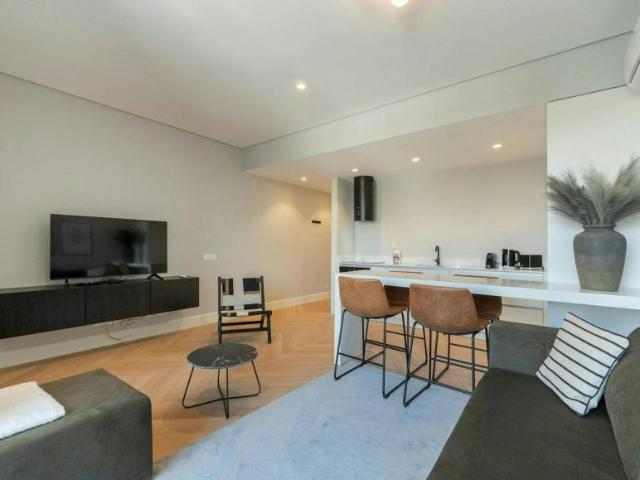 1 quarto, Porto Porto 4050 034 102399215