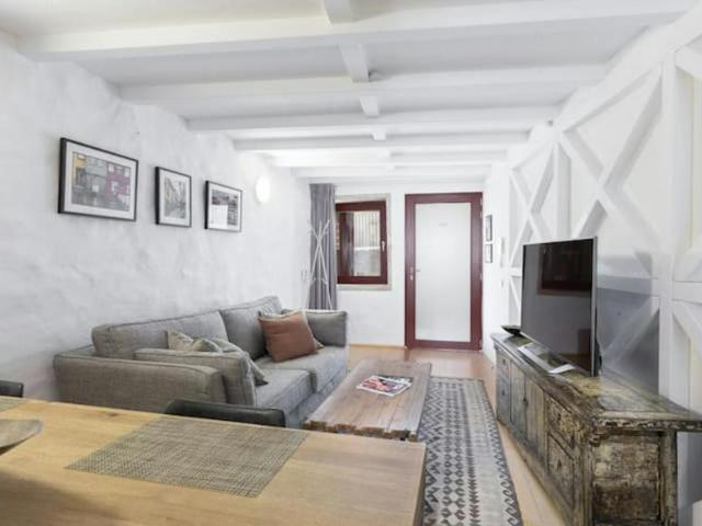 1 quarto, Porto Porto 4050 140 89338360