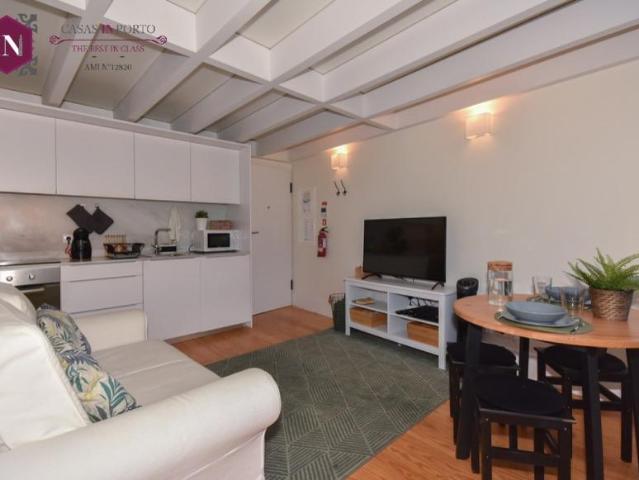 1 quarto, Porto Porto 4050 104141260