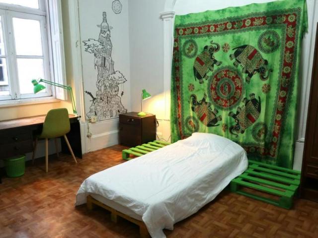 1 quarto, Porto Porto 4050 124 100721878