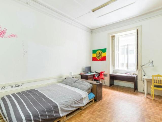 1 quarto, Porto Porto 4050 124 100721893