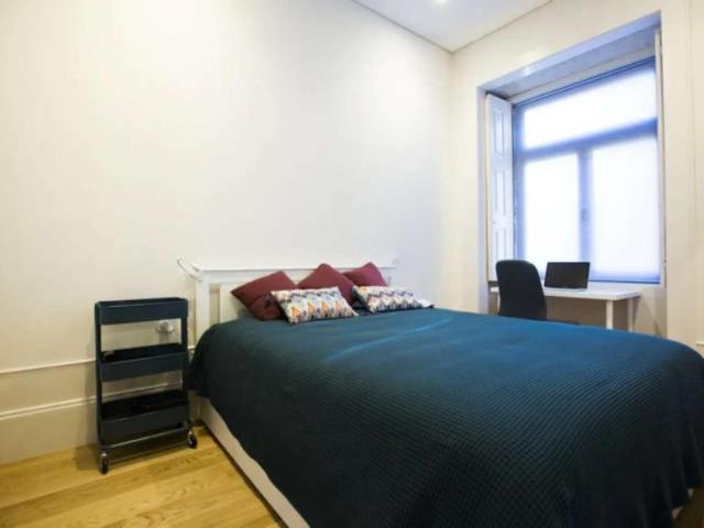 1 quarto, porto porto 4050 126 LS102852127