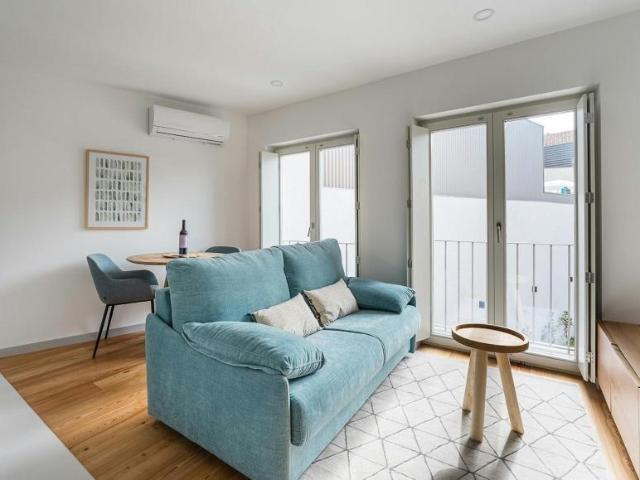 1 quarto, Porto Porto 4050 139 104225285