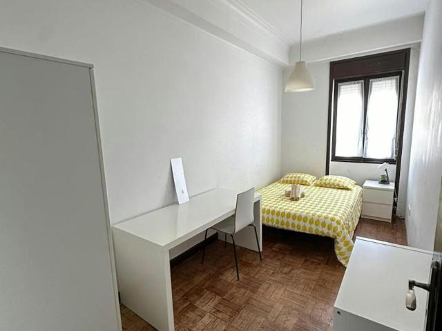 1 quarto, Porto Porto 4050 256 101588411