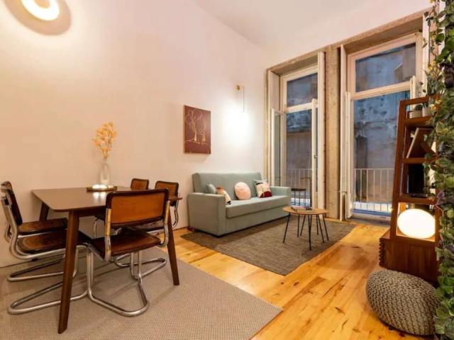 1 quarto, Porto Porto 4050 265 97384325