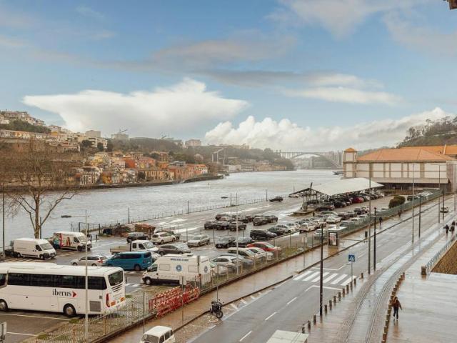 1 quarto, Porto Porto 4050 385 LS100049243