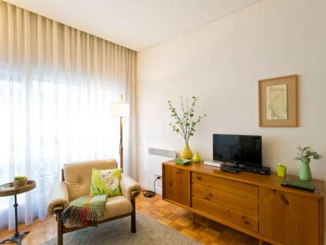 1 quarto, Porto Porto 4050 315 97383692
