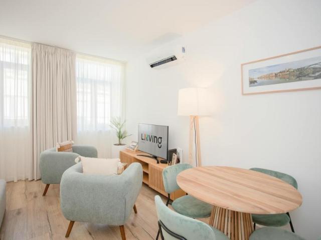 1 quarto, Porto Porto 4050 478 LS95266975