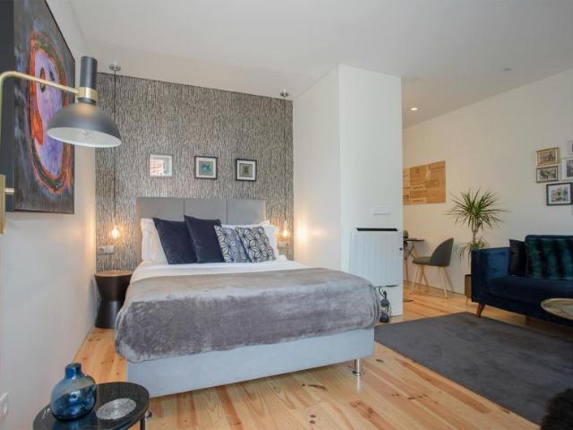 1 quarto, Porto Porto 4050 484 99600437