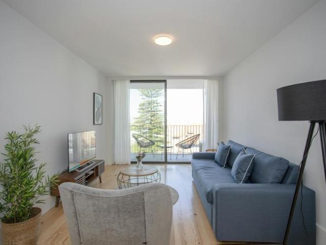 1 quarto, Porto Porto 4050 496 104225685