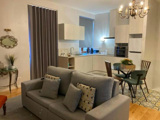 1 quarto, Porto Porto 4050 574 94996502