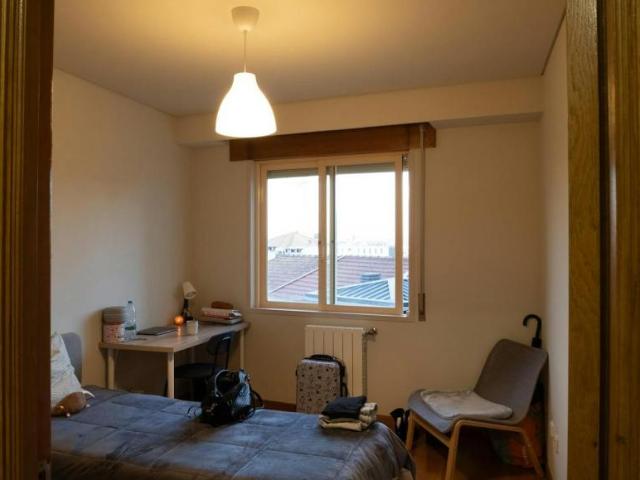 1 quarto, Porto Porto 4050 585 102916748
