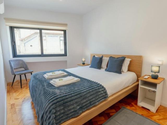 1 quarto, Porto Porto 4050 522 104599088