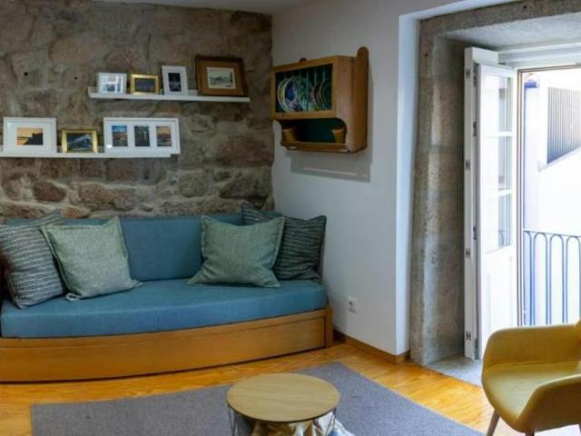 1 quarto, Porto Porto 4050 538 104783753