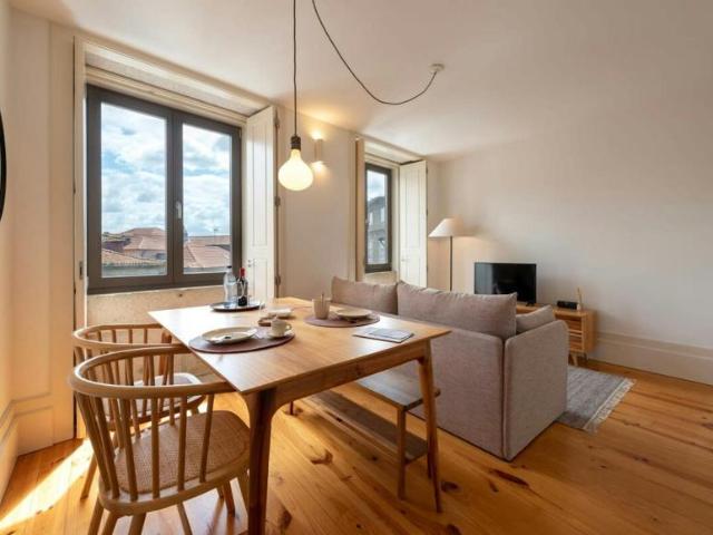 1 quarto, Porto Porto 4050 600 104293288
