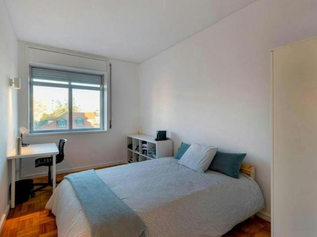 1 quarto, Porto Porto 4100 176 103655092