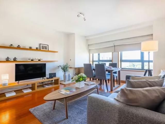 1 quarto, Porto Porto 4150 018 98636122