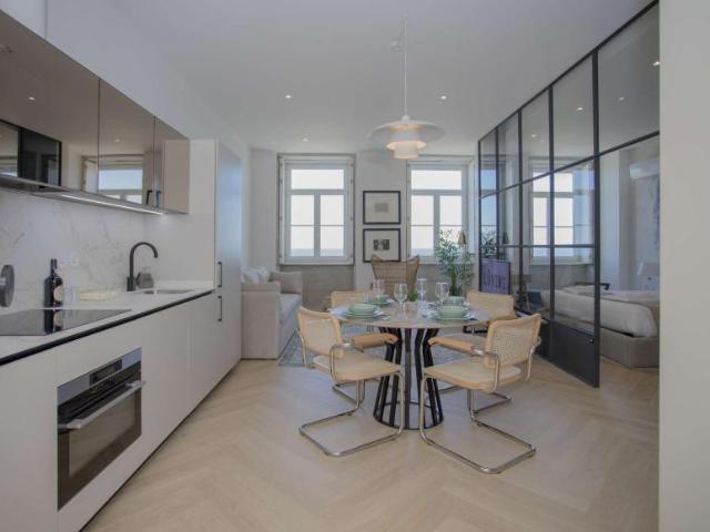 1 quarto, porto porto 4150 196 LS101811635