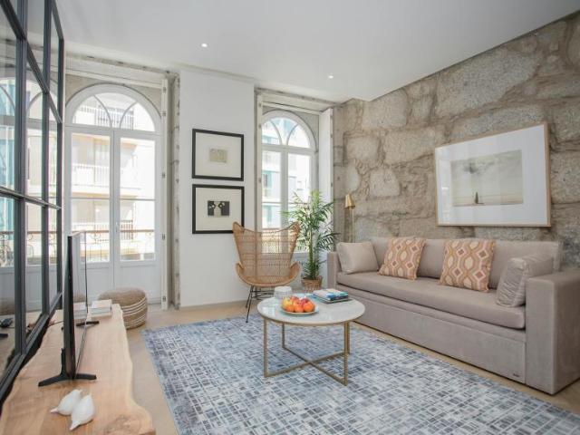 1 quarto, Porto Porto 4150 696 103800497