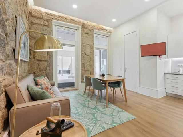 1 quarto, Porto Porto 4200 196 104796391