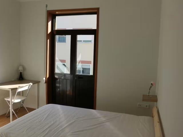 1 quarto, Porto Porto 4200 240 97815076
