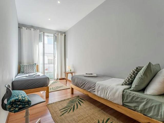 1 quarto, Porto Porto 4200 251 LS102850039
