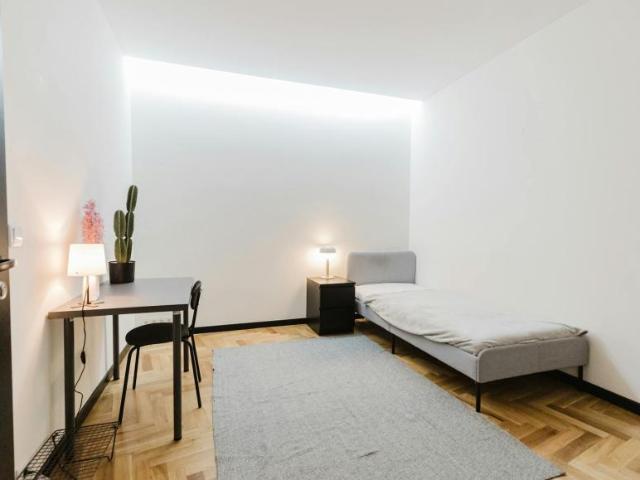 1 quarto, Porto Porto 4200 486 103357249