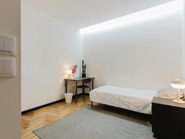 1 quarto, Porto Porto 4200 486 103357250