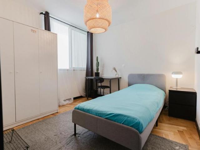 1 quarto, Porto Porto 4200 486 103357259