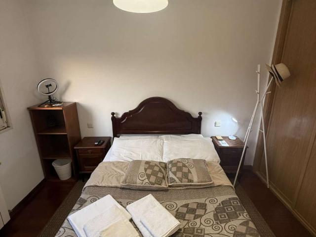 1 quarto, Porto Porto 4200 92384123