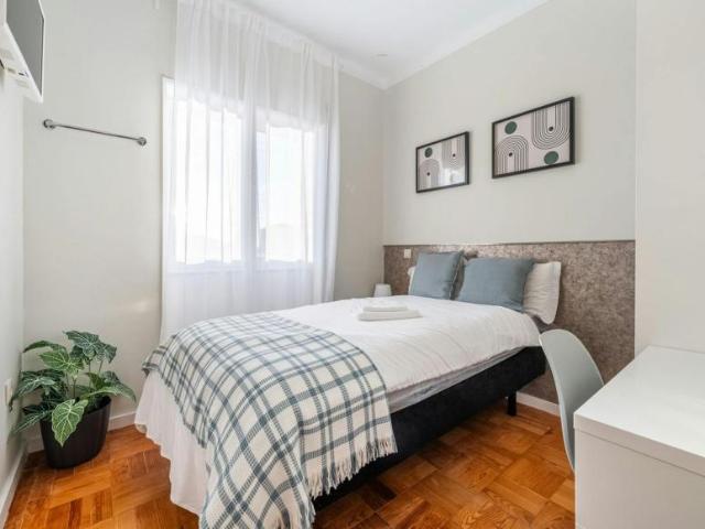 1 quarto, Porto Porto 4250 433 LS101775011