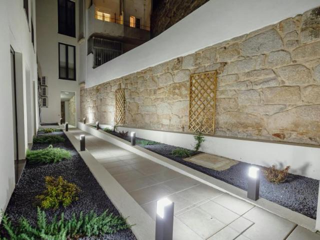 1 quarto, Porto Porto 4300 273 LS102795705
