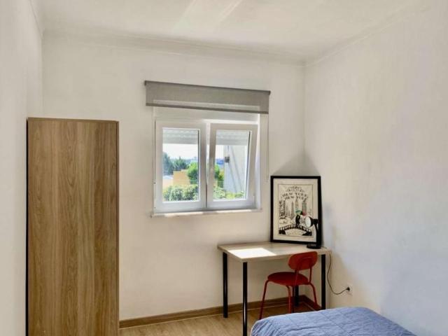 1 quarto, porto porto 4300 310 LS102664106
