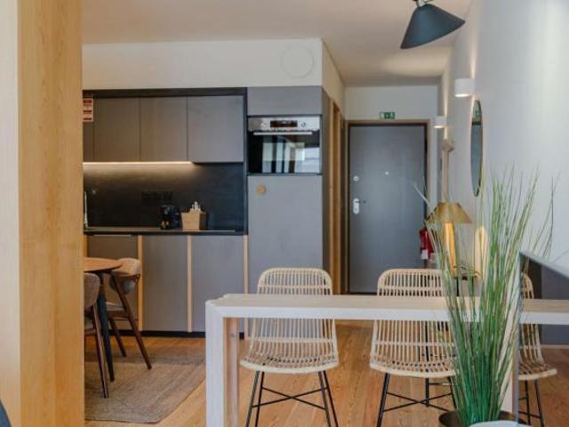 1 quarto, Porto Porto 4300 431 70906082