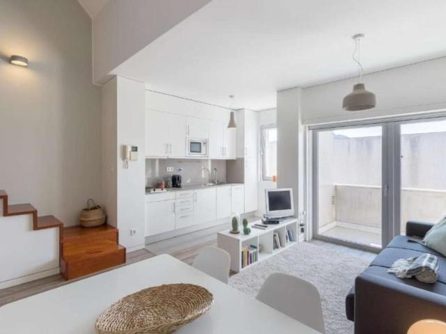 1 quarto, Porto Porto 4400 346 95294422