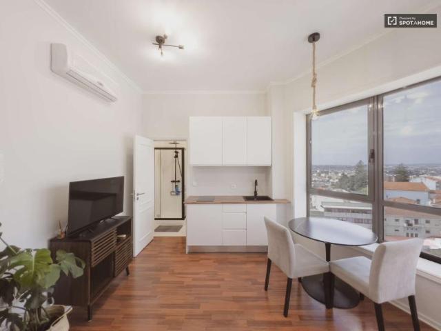 1 quarto, porto porto 4430 240 LS101771902